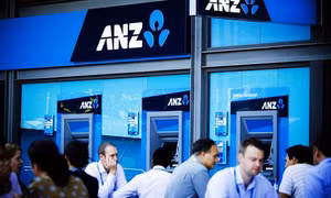  Lạm thu phí dịch vụ, ANZ bị phạt khoảng 2,25 triệu USD 