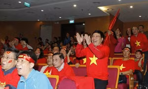 Việt Nam kiên cường viết tiếp giấc mơ