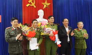 Quảng Nam khen thưởng hai đơn vị có thành tích phá các vụ án lớn 