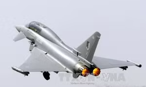 Anh kí thỏa thuận sơ bộ bán cho Saudi Arabia 48 máy bay Typhoon 