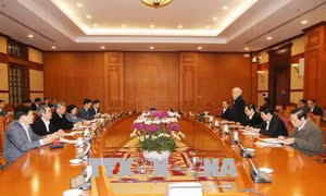 Kiểm điểm, xếp loại chất lượng hàng năm đối với tập thể, cá nhân trong hệ thống chính trị 