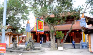 Du lịch tâm linh hút khách những ngày đầu năm mới