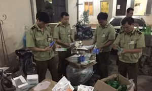 Thu giữ 3.400 tuýp kem đánh răng Sensodyne nhập lậu