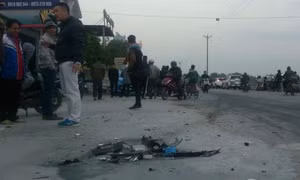 Ô tô đâm tử vong 2 học sinh rồi bỏ chạy gây tai nạn liên hoàn