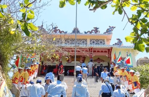 Lễ hội Yến sào Khánh Hòa năm 2017 ảnh 1