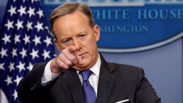 Sự biến mất kỳ lạ của Thư ký báo chí Nhà Trắng Sean Spicer ảnh 1