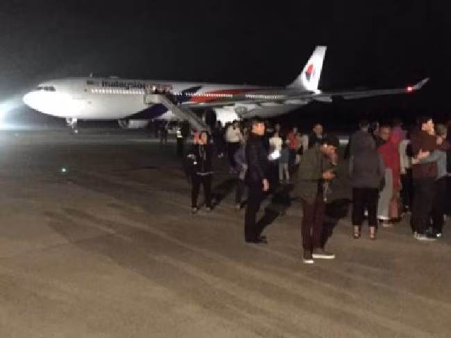 Bị khách say rượu dọa đánh bom, máy bay Malaysia Airlines phải quay đầu ảnh 2