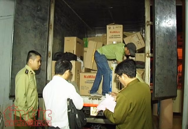 Căng sức chống buôn lậu - Bài 2: Còn lỗ hổng chính sách, buôn lậu còn đất ‘kiếm ăn’ ảnh 1