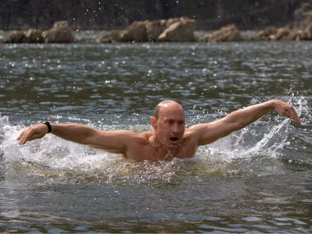 Bộ ảnh tiết lộ thói quen, sở thích thường ngày của Tổng thống Putin ảnh 3