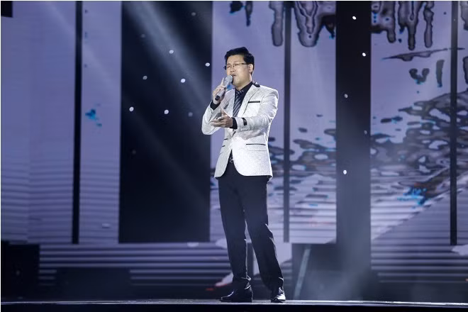 Thần tượng Bolero vòng bán kết: Thành Long hát đẳng cấp với 'Ga chiều phố nhỏ' ảnh 1