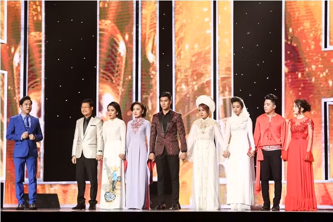 Thần tượng Bolero vòng bán kết: Cao Hoàng Oanh hát liên khúc Huế ngọt ngào ảnh 5
