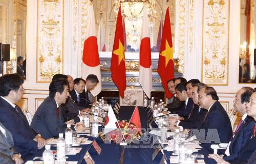 Thủ tướng Nguyễn Xuân Phúc hội đàm với Thủ tướng Nhật Bản Shinzo Abe ảnh 2