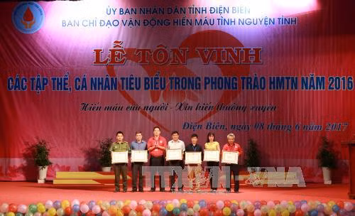 Điện Biên tôn vinh người hiến máu và hưởng ứng 'Hành trình đỏ' ảnh 1