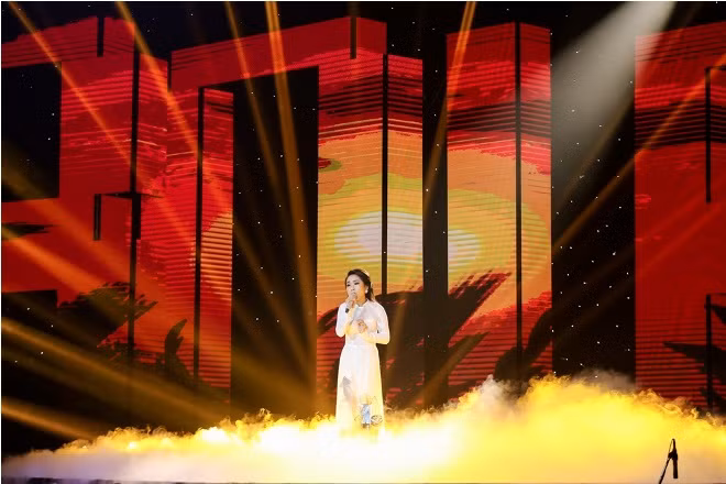 Thần tuợng Bolero vòng bán kết: Phương Liên chững chạc trong 'Tình mẹ", giành vé đi tiếp ảnh 1
