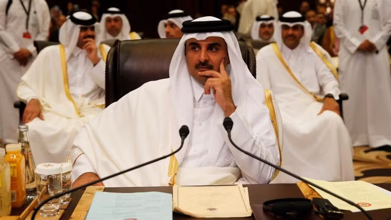Cảm thông với Qatar trên mạng xã hội, công dân UAE có thể bị phạt 136.000 USD ảnh 1
