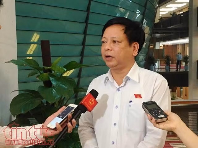Tăng viện phí kết hợp vận động người dân tham gia bảo hiểm y tế ảnh 1