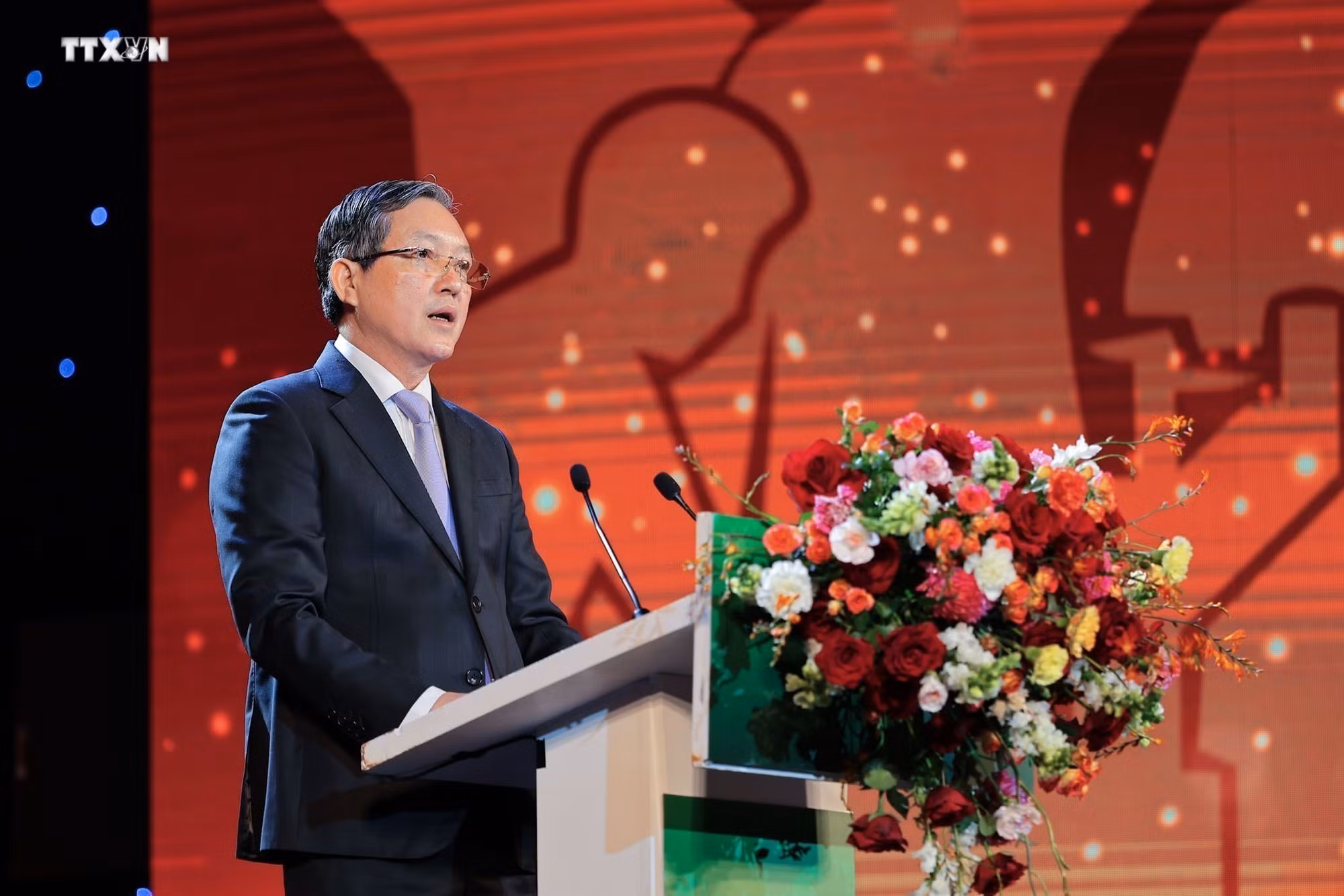 vna_potal-le-ton-vinh-va-trao-danh-hieu-nong-dan-viet-nam-xuat-sac-40-nam-doi-moi-nam-2026-9083178.jpg