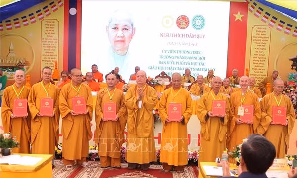 Giáo hội Phật giáo Việt Nam - Lào vun đắp tình hữu nghị hai nước