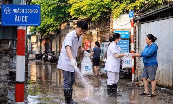 Hà Nội giảm nguy cơ tái diễn tại các điểm úng ngập nặng ven đê