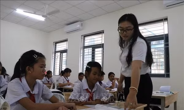 Thành lập Đoàn giám sát chuyên đề thực hiện Nghị quyết số 71-NQ/TW