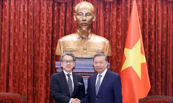 Tổng Bí thư, Chủ tịch nước Tô Lâm tiếp Chủ tịch Ngân hàng Hợp tác Quốc tế Nhật Bản 