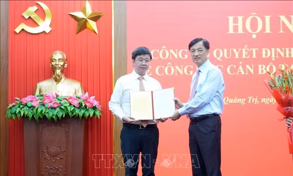 Ông Bùi Hoàng Phương giữ chức Chủ tịch UBND tỉnh Quảng Trị