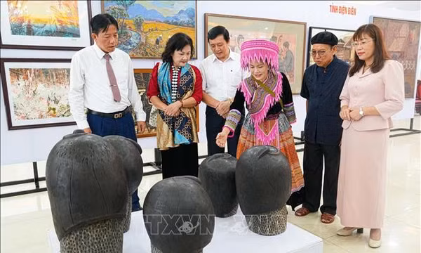 Mỹ thuật Tây Bắc - Việt Bắc: Lan tỏa bản sắc, khơi nguồn sáng tạo