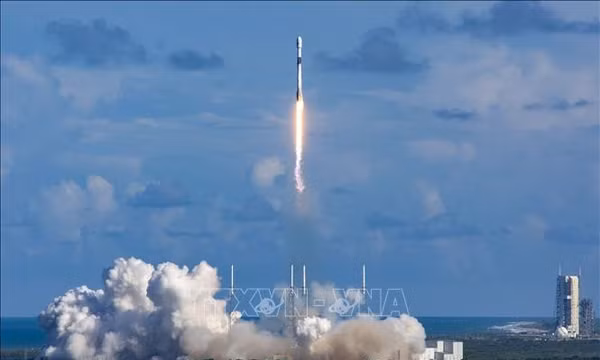 Phi hành đoàn mới lên ISS sau chuyến bay nhanh kỷ lục