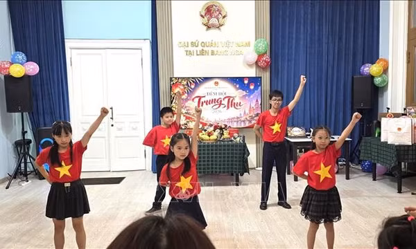 'Tình ca du mục' nối nhịp văn hóa Việt - Nga