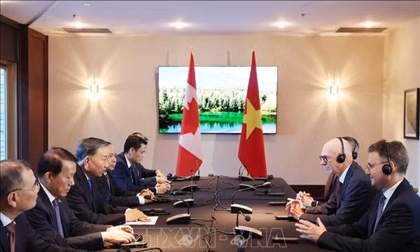 Tổng Bí thư, Chủ tịch nước Tô Lâm tiếp Hiệu trưởng Trường Đại học Concordia (Canada)