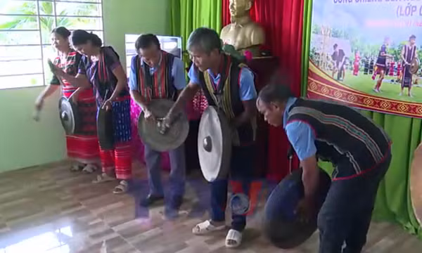 Giữ tiếng cồng, chiêng - giữ hồn văn hóa S’tiêng
