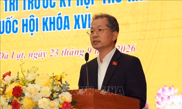 Chánh án Tòa án nhân dân tối cao Nguyễn Văn Quảng tiếp xúc cử tri tại Lâm Đồng