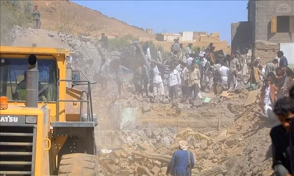 Giao tranh tiếp diễn giữa lực lượng Houthi và Saudi Arabia