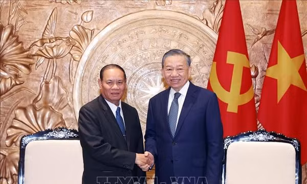 Tổng Bí thư, Chủ tịch nước Tô Lâm tiếp Thường trực Ban Bí thư Lào