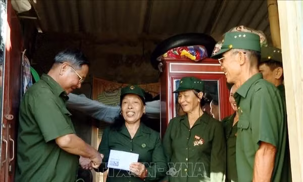 Tăng trợ cấp đối với thanh niên xung phong cơ sở ở miền Nam