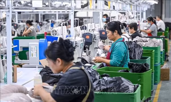 Điểm tin kinh tế thế giới nổi bật ngày 14/10/2026