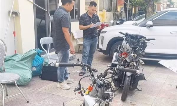 Tai nạn trong đêm giữa hai xe máy ở Hải Phòng làm 4 người tử vong