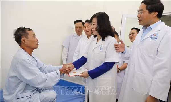 Thái Nguyên ra quân triển khai đề án bảo hiểm y tế toàn dân