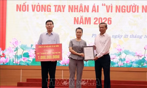Huy động nguồn lực chăm lo cho người nghèo