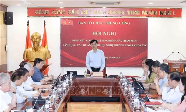 Đổi mới tư duy và phương pháp xây dựng đề án chiến lược của Đảng