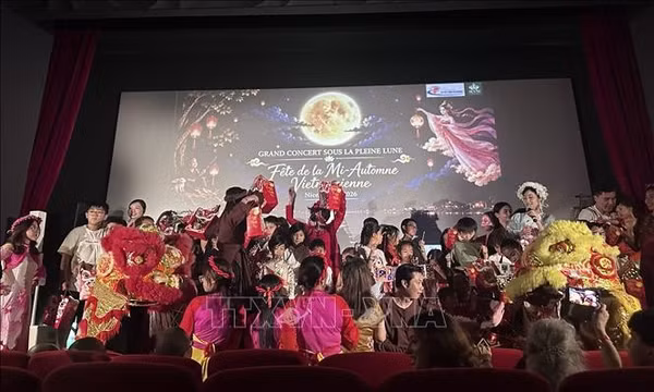 Trung thu Việt Nam lan tỏa sắc màu văn hóa tại miền Nam nước Pháp