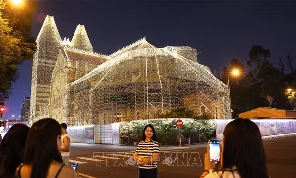 Du lịch nội đô TP Hồ Chí Minh: Đưa du khách về nguồn