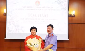 Phụ nữ ngành kiểm sát bản lĩnh, lan tỏa yêu thương