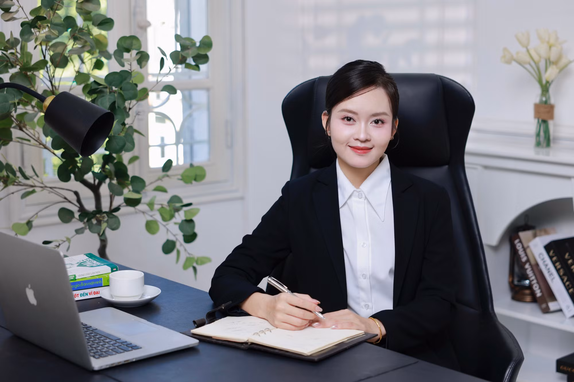 Bà Nguyễn Thị Thu Hiền, Trưởng phòng Tin tức, Công ty cổ phần Hitech Finance - Thành viên Kinh doanh 036 của MXV.