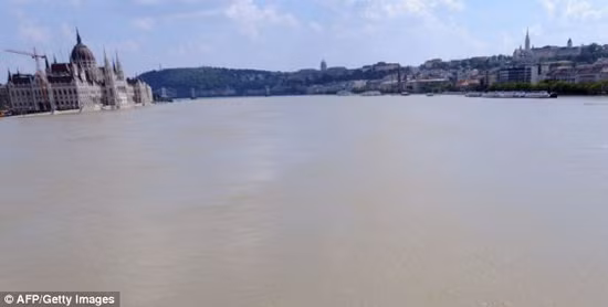 Sông Danube dâng nước kỷ lục, Hungary khẩn cứu thủ đô ảnh 4
