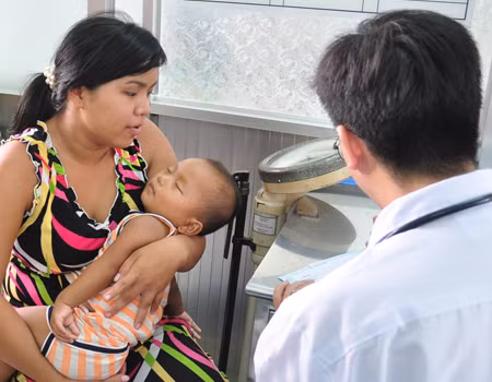 Hành nghề y dược tư nhân còn nhiều bất cập ảnh 1