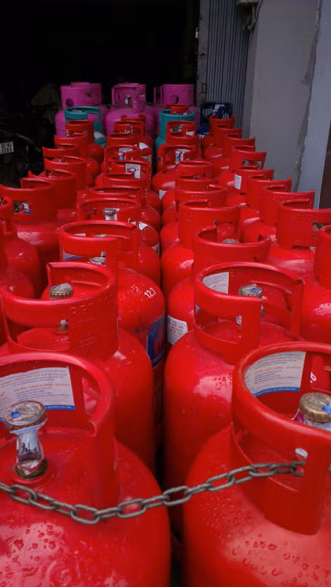 Vỏ bình gas bị mài - 'bom nổ chậm' trong dân ảnh 1