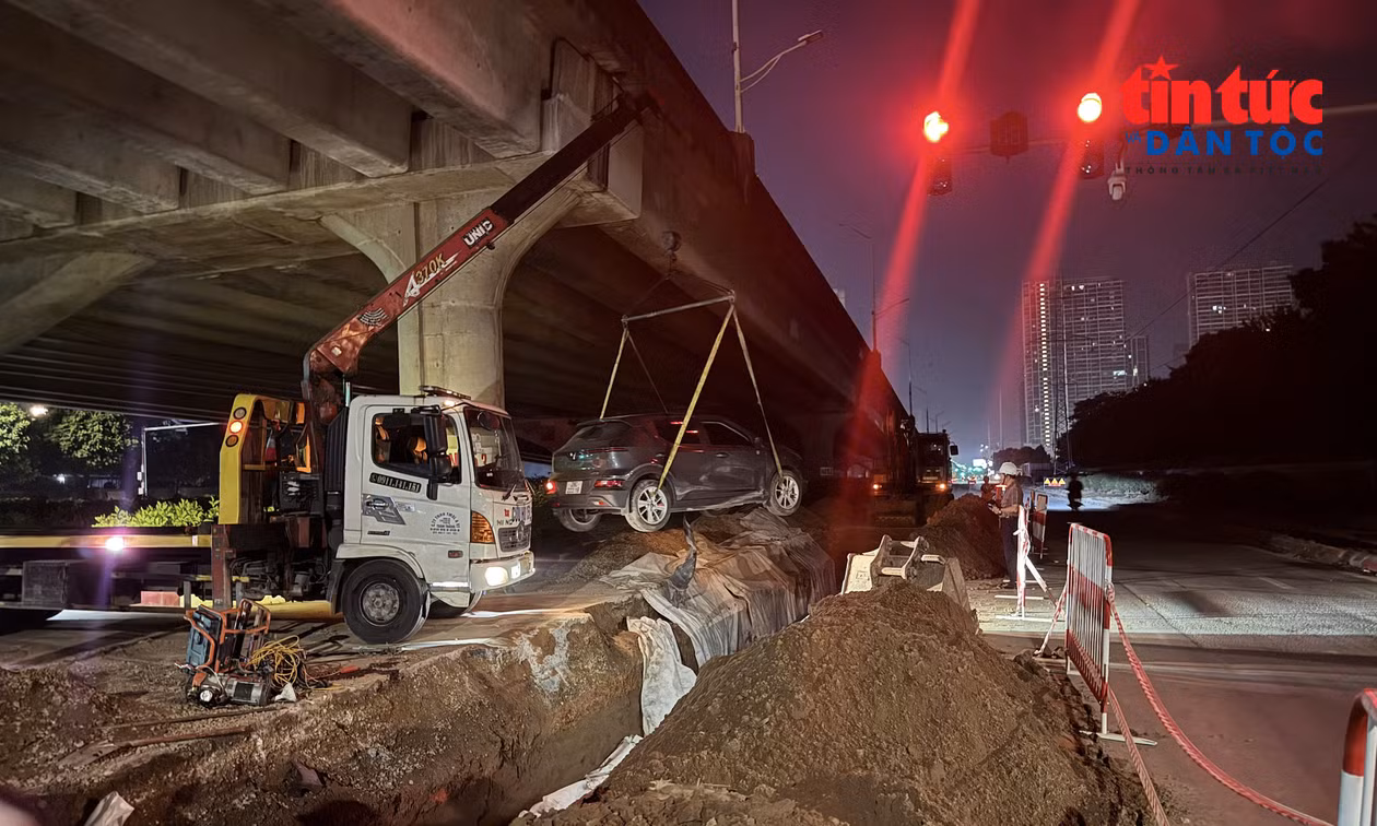 Lái xe lọt hào cáp ngầm: Không đủ thời gian xử lý tình huống
