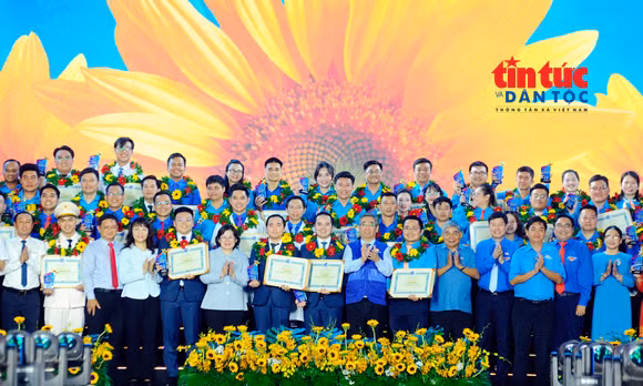 Lan tỏa tinh thần cống hiến của các thủ lĩnh thanh niên