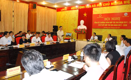 Đại học Quốc gia Hà Nội và tỉnh Hà Giang ký thỏa thuận hợp tác giai đoạn 2017-2020 ảnh 2